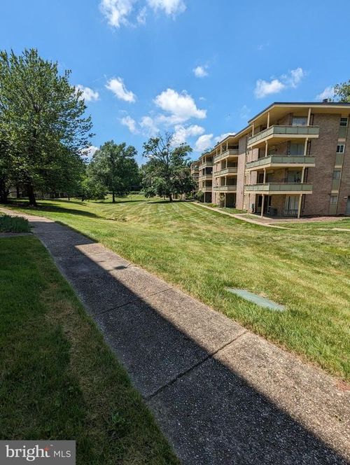 apt-a2-7252 Donnell Pl, DISTRICT HEIGHTS, MD, 20747-4273 | Card Image