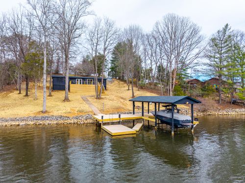509 Pleasure Point Dr, Goodview, VA, 24095-2111 | Card Image