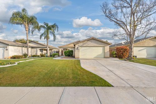 5918 Potenza Ln, Bakersfield, CA, 93308 | Card Image