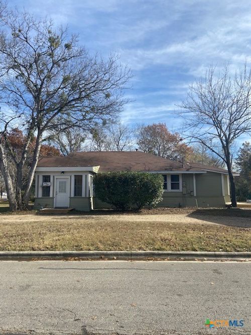 1034 Magnolia St, Lockhart, TX, 78644-2408 | Card Image