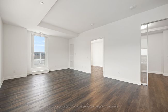 286 Main St, Condo with 3 bedrooms, 2 bathrooms and null parking in Toronto ON | Image 11