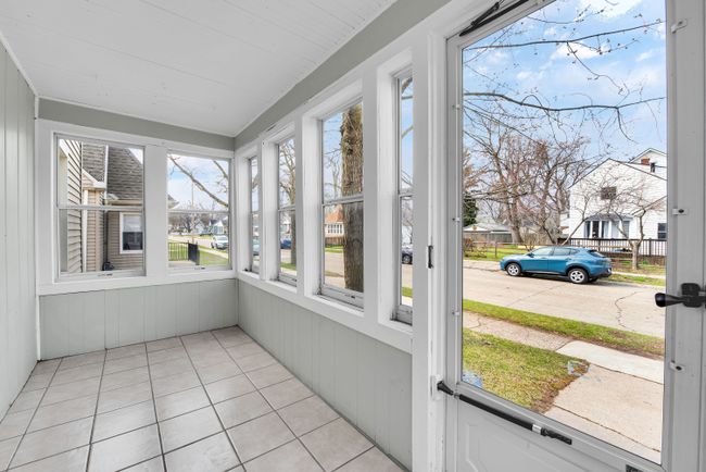 85 W Garfield Ave, House other with 3 bedrooms, 1 bathrooms and null parking in Hazel Park MI | Image 4