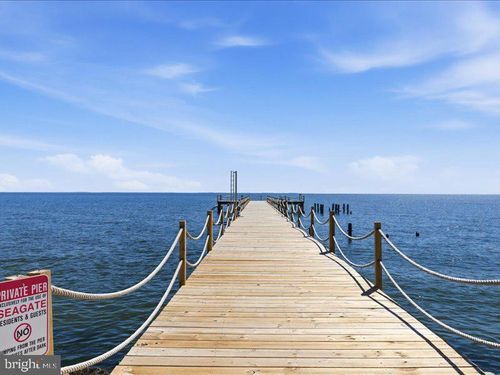 4013 Seagate Sq, CHESAPEAKE BEACH, MD, 20732-3326 | Card Image