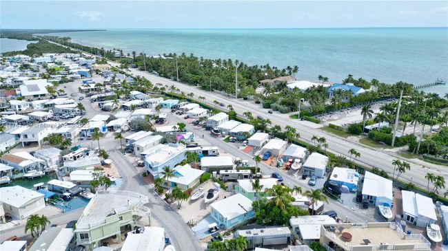 65821 Overseas Hwy, House other with 2 bedrooms, 1 bathrooms and null parking in Long Key FL | Image 32