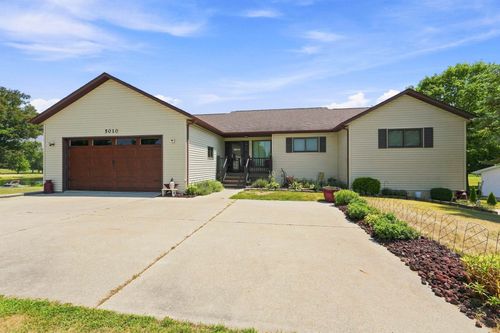 5010 Terry Lake Rd, Hamilton, IN, 46742-9767 | Card Image