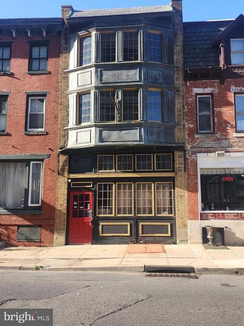 13 N Willow St, TRENTON, NJ, 08608-1203 | Card Image