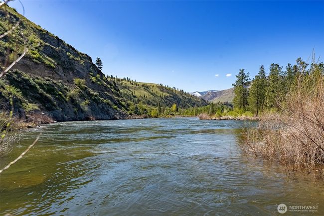 At the gated community riverfront, within easy walking distance. | Image 31
