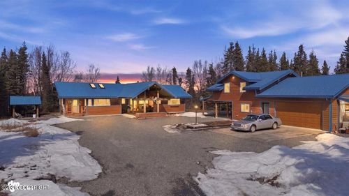 38131 Woods Dr, Kenai, AK, 99611-5930 | Card Image