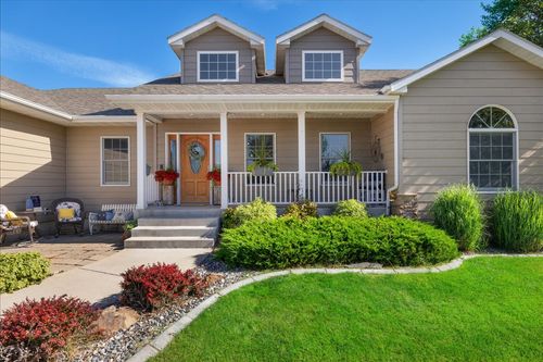 150 Melody Ln, Columbus, MT, 59019-7188 | Card Image