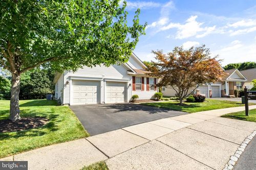 24 Tupelo Ln, LANGHORNE, PA, 19047-3406 | Card Image