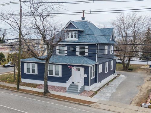 41 Atlantic Ave, Freeport, NY, 11520-5037 | Card Image