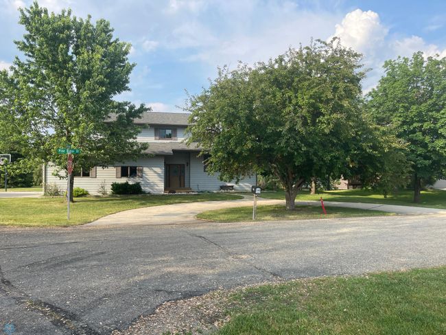 Front yard | Image 59