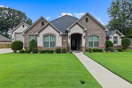 102 Nathan Dr, Chandler, TX, 75758-8869 | Card Image