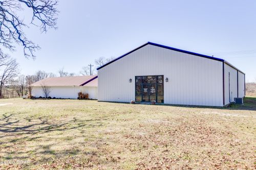 13651 S 690 Rd, Wyandotte, OK, 74370-9332 | Card Image
