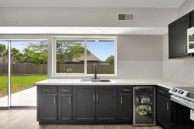 3727 Sunshine Ln, House other with 3 bedrooms, 2 bathrooms and 2 parking in Pasadena TX | Image 18