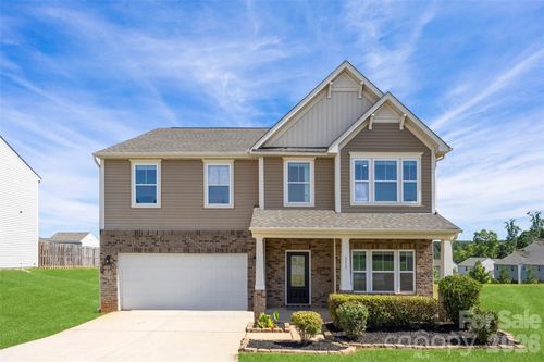 111 Trick Ski Ln, Statesville, NC, 28677-8738 | Card Image