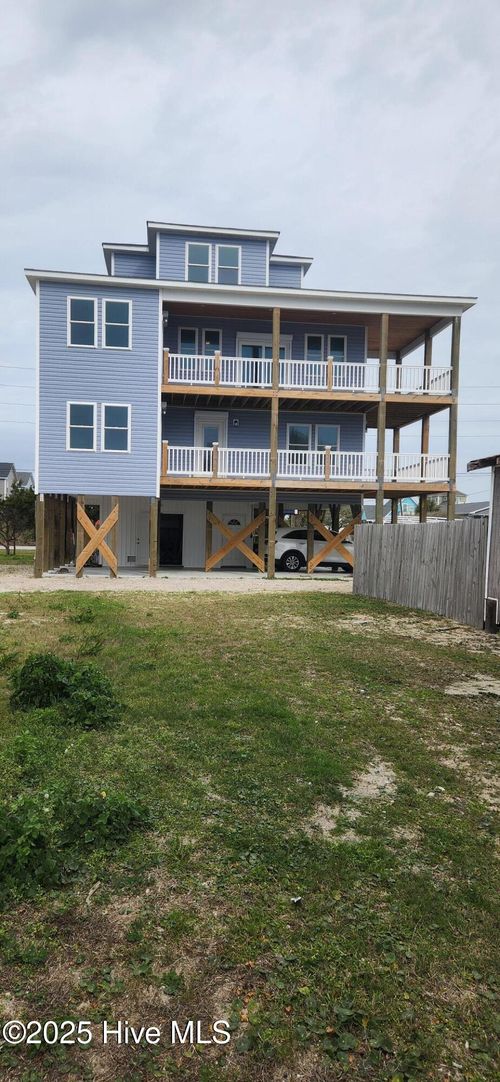 7604 8th Avenue, North Topsail Beach, NC, 28460 | Card Image