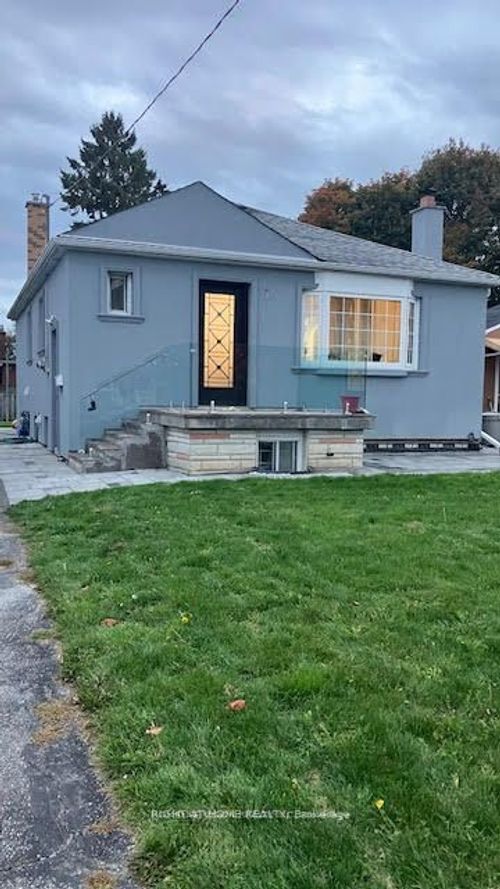 main-5 Orlando Boulevard, Scarborough, ON, M1R3N5 | Card Image