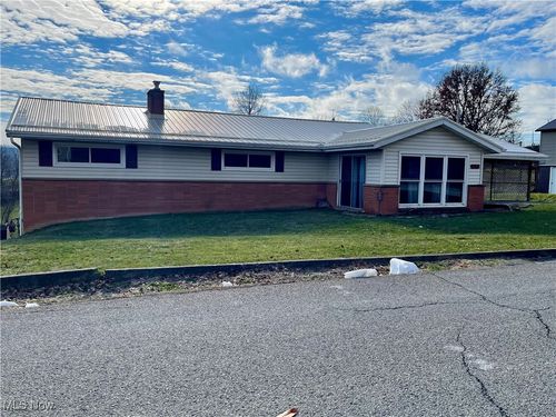 16895 Bronze Heights Ln, Caldwell, OH, 43724-9676 | Card Image