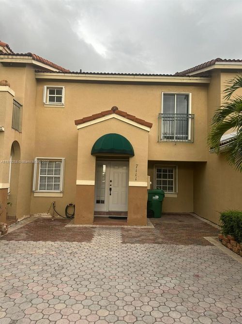 7111-7111 Sw 158th Ct, Miami, FL, 33193-3460 | Card Image