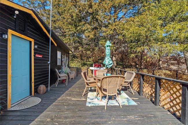 View of wooden terrace | Image 7