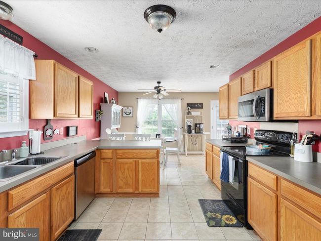 141 Black Oak Dr, House other with 4 bedrooms, 3 bathrooms and null parking in MAURERTOWN VA | Image 15
