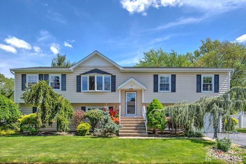 7 Mill Rd, Jamesburg, NJ, 08831-1119 | Card Image