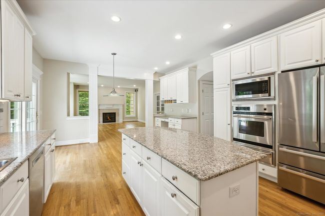 40 Wilders Pass, House other with 4 bedrooms, 5 bathrooms and 4 parking in Canton CT | Image 16