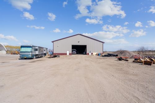 b-4231 Alexandra Dr, Waterloo, IA, 50702 | Card Image