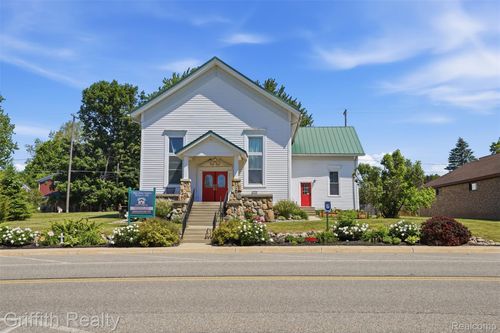 131 E Main St, Vernon, MI, 48476-9112 | Card Image