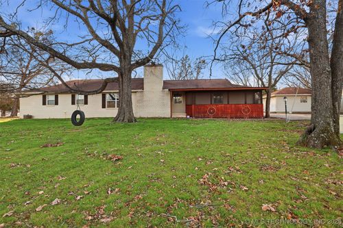 73645 Cyclone Cir, Wagoner, OK, 74467-3654 | Card Image