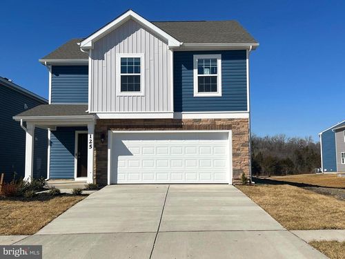 125 Charing Cross Dr, STEPHENS CITY, VA, 22655-2524 | Card Image