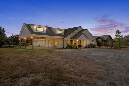 979 Old Mexia Rd, Waco, TX, 76705-4928 | Card Image