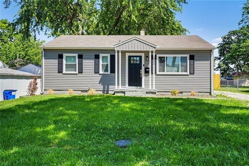 2504 59th Terrace, Kansas City, MO, 64118 | Card Image