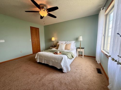 2306-1825 Southcross Dr W, Burnsville, MN, 55306-7976 | Card Image