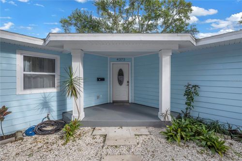 4373 Trout Drive Se, SAINT PETERSBURG, FL, 33705 | Card Image