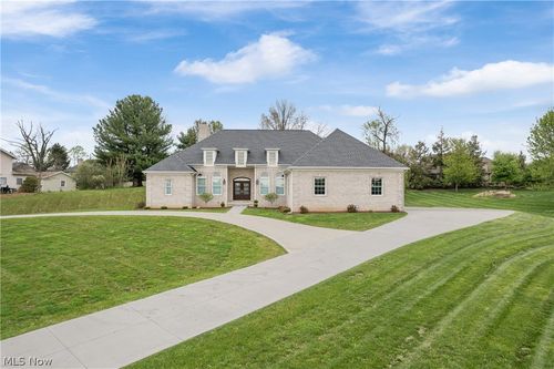 6443 Hills And Dales Rd Nw, Canton, OH, 44708-1119 | Card Image
