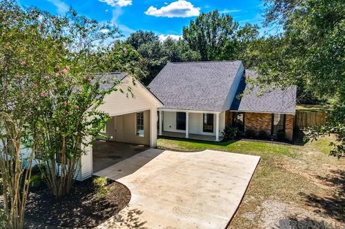 30051 Peak Ln, Walker, LA, 70785-7109 | Card Image