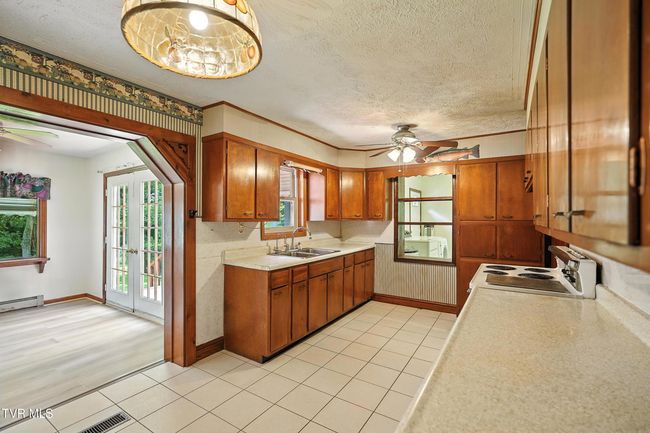 7742 S Fork Rd, House other with 2 bedrooms, 2 bathrooms and null parking in Pound VA | Image 4