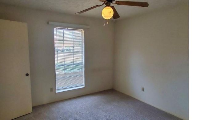 third bedroom | Image 13