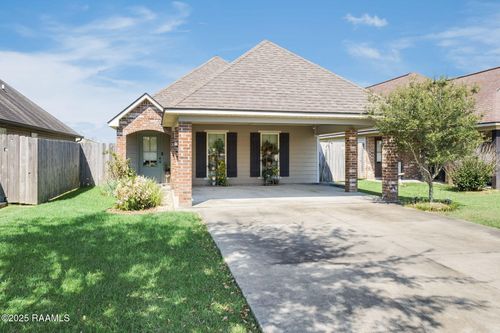 121 Acacia Ln, Abbeville, LA, 70510-2907 | Card Image