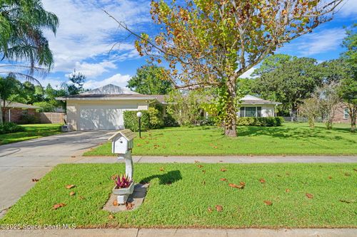 611 Dundee Cir, West Melbourne, FL, 32904-2101 | Card Image