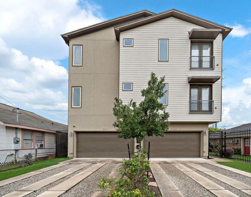 b-1304 Nashua St, Houston, TX, 77008-3746 | Card Image