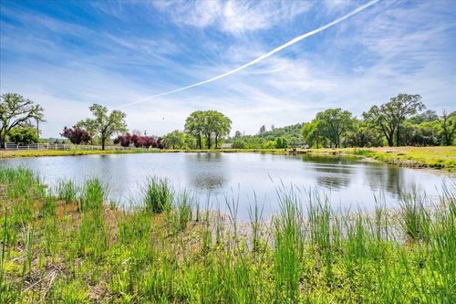 14035 Riva Ridge Cir, Auburn, CA, 95602-9385 | Card Image