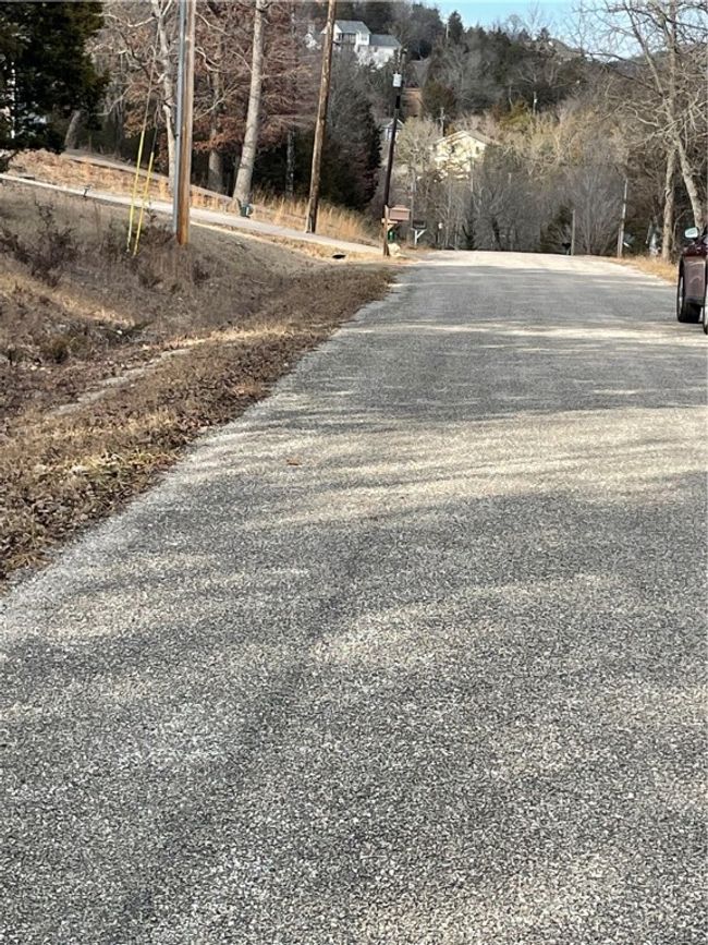 13 Narrows Drive, For Sale in Eureka Springs Zoocasa