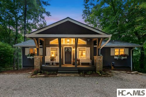 407 Crescent Moon Ln, Cashiers, NC, 28717-9656 | Card Image