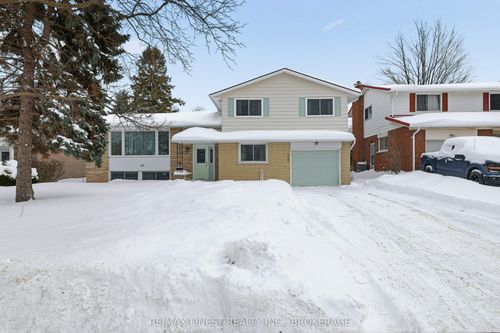 337 Avenue Rd, Kingston, ON, K7M1C8 | Card Image