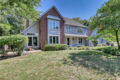 1248 N Lost Woods Road, Summit, WI, 53066 | Card Image