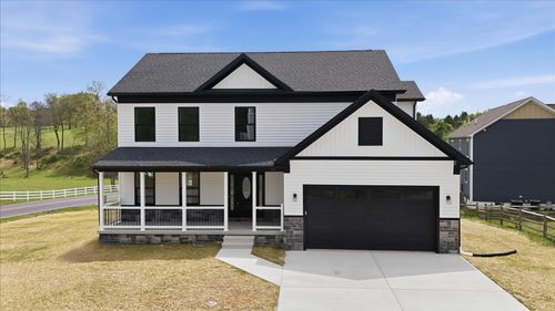 19 Bogey Dr, MARTINSBURG, WV, 25405-5773 | Card Image