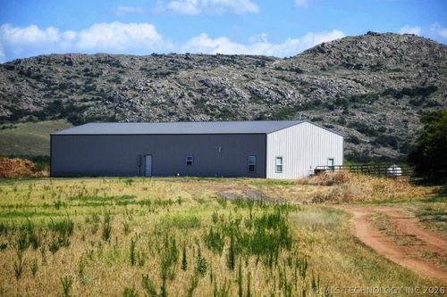 20826 E County Road 1470, Lone Wolf, OK, 73655 | Card Image